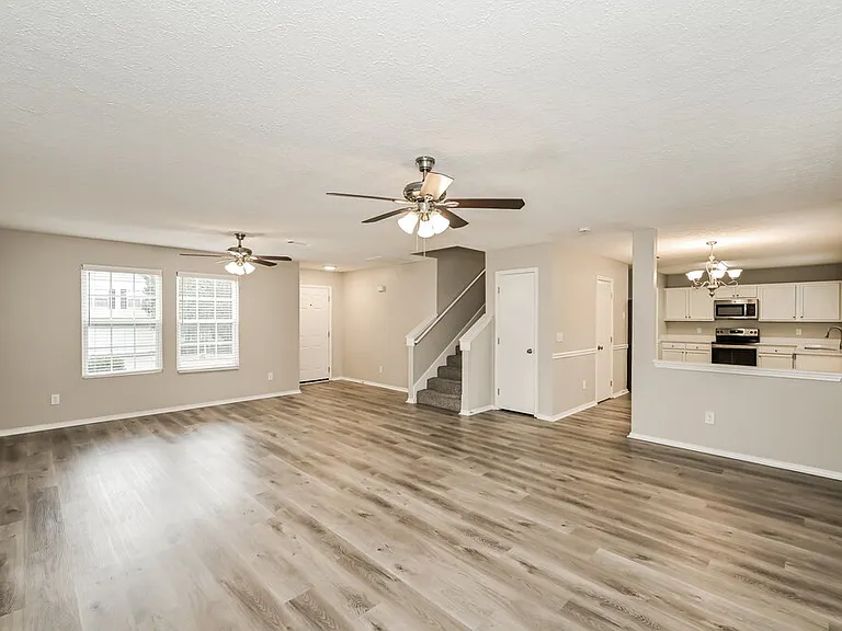 807 General Barksdale Dr — Photo 5