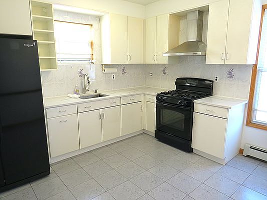 1st image of 8509 17th Ave #2