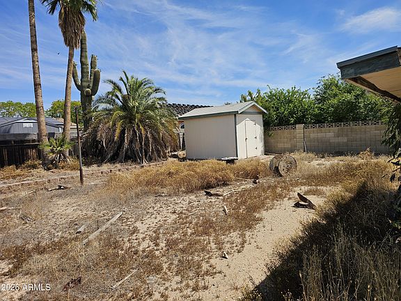5th image of 6922 W PARADISE Lane