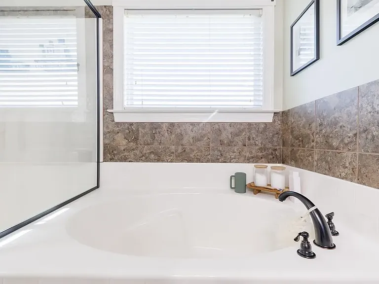 901 Sugarberry Dr — Photo 18