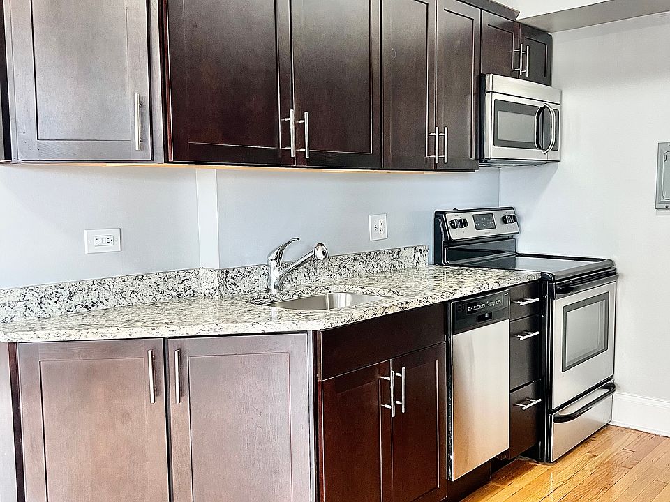 1st image of 2400 N Clark St #1006