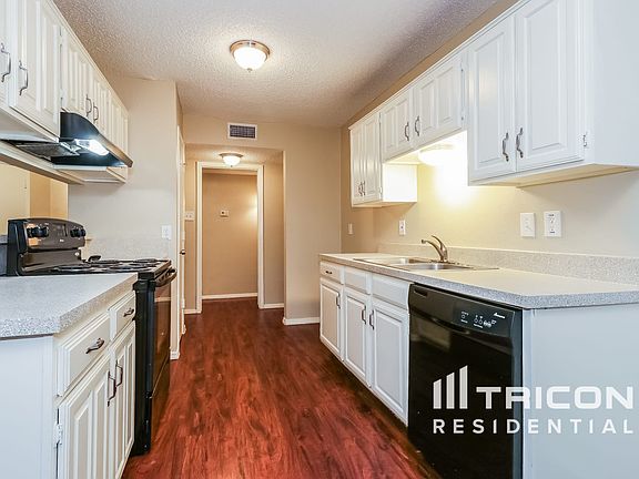 5th image of 3802 Wooddale Ct