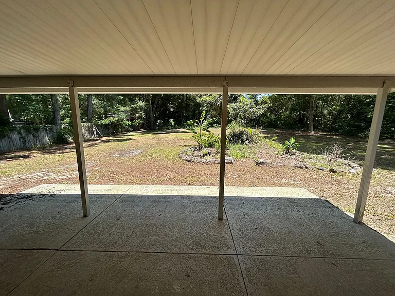 612 NW 9th Ct — Photo 15