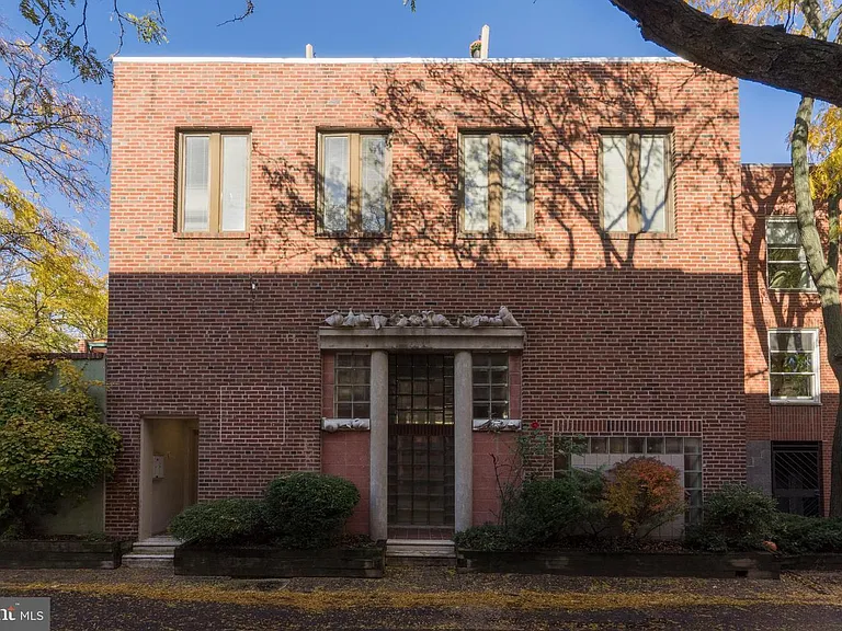 313 Fulton St — Photo 17