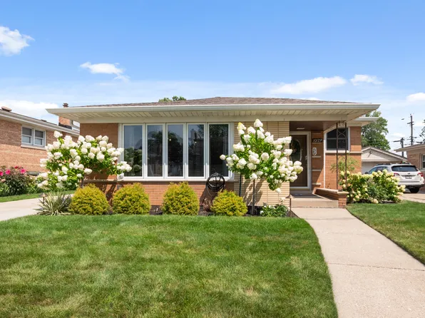 10129 Maple Ave, Oak Lawn, IL 60453