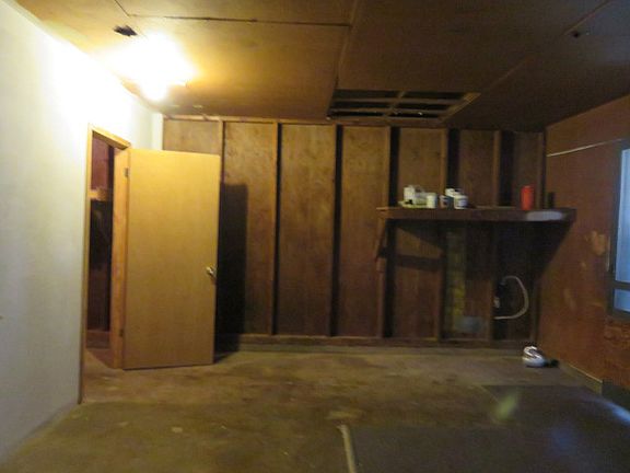 3rd image of 1513 Parkdale Dr