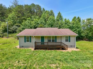 42 Leonard Davis Rd, Robbinsville, NC 28771