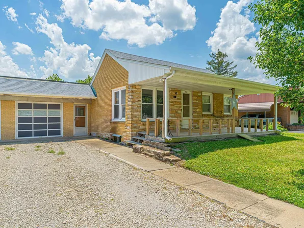 711 Short 11th St, Lincoln, IL 62656