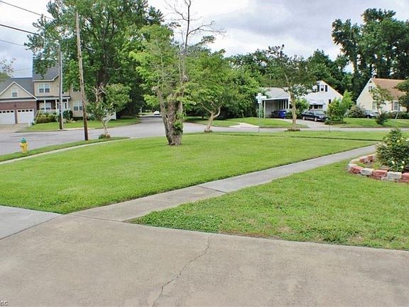 3rd image of 7519 Virginian Dr
