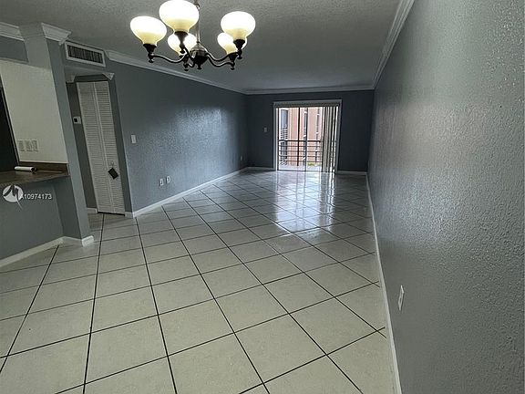 5th image of 4670 W 13th Ln #427