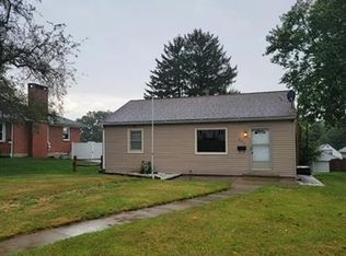 583 Beacon Rd, Newark, OH 43055