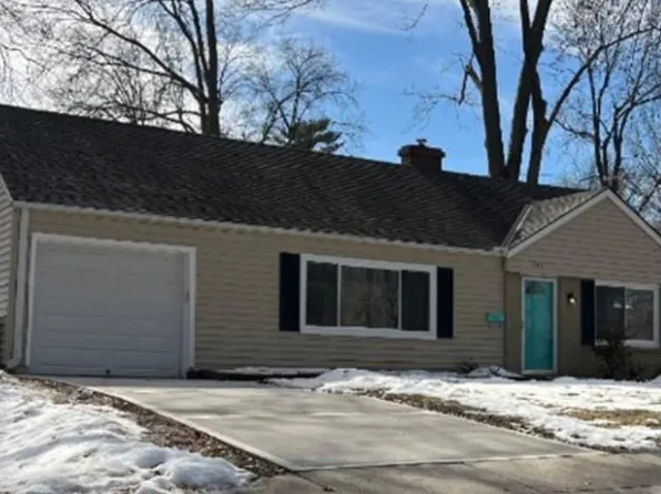 2601 W 79th St, Prairie Village, KS 66208