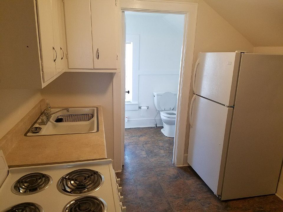2nd image of 517 Morris St APT 4
