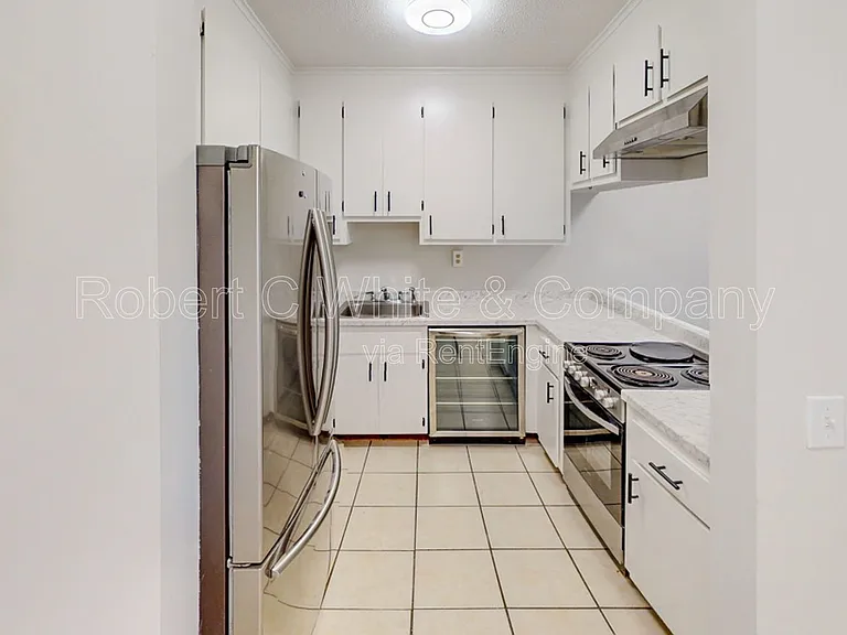 163 South St #33 — Photo 11