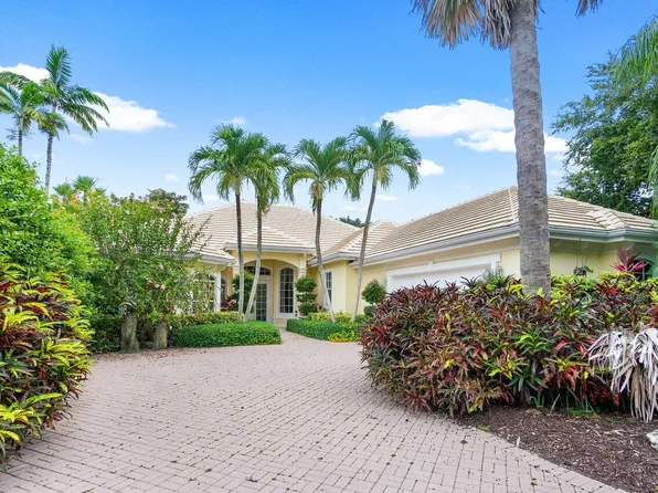 122 Chasewood Circle, Palm Beach Gardens, FL 33418