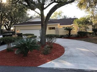 220 N Country Club Dr, Crystal River, FL 34429