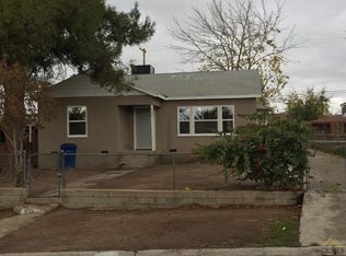 1724 Crestview Dr, Bakersfield, CA 93305