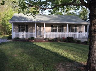 1008 Gill Rd, Ashland City, TN 37015