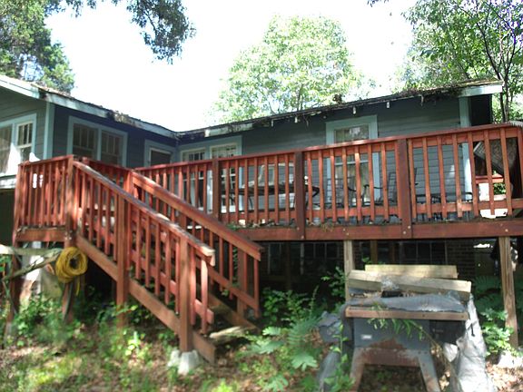Deck off the kitchen 