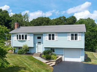 2 Bay Colony Dr, Ashland, MA 01721
