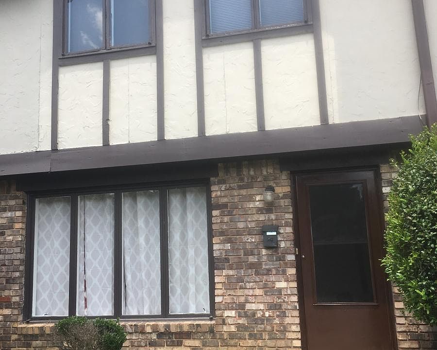 1st image of 1809 Ashborough Cir SE APT H