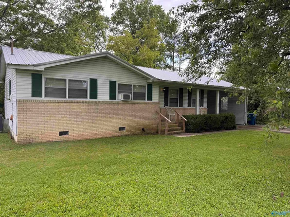 902 Adams St, Boaz, AL 35957