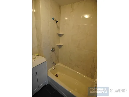 Rented by Aclawrence | media 29