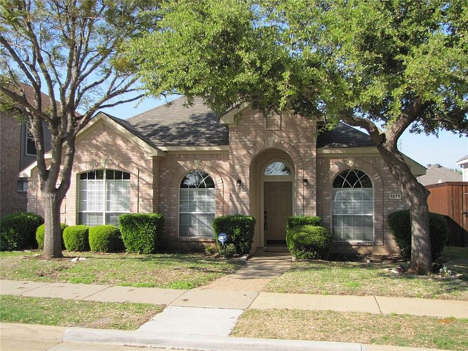 1st image of 1213 Collin Dr
