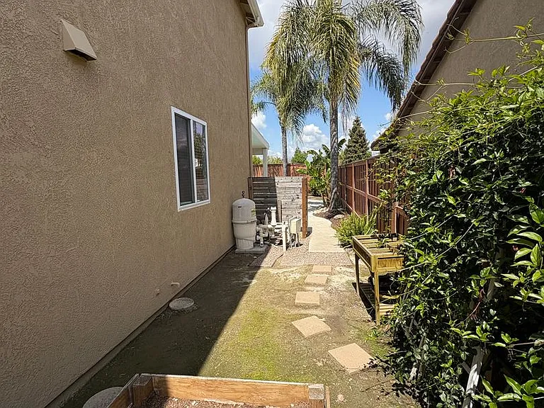 5928 W Whitley Ave — Photo 46