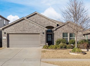 2405 Red Draw Rd, Fort Worth, TX 76177