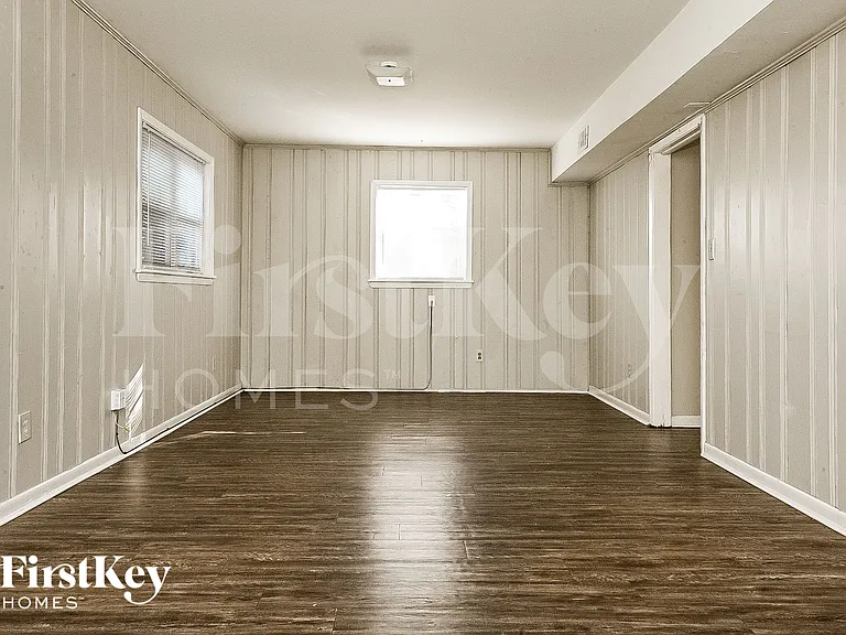2216 Clanton Ter — Photo 6