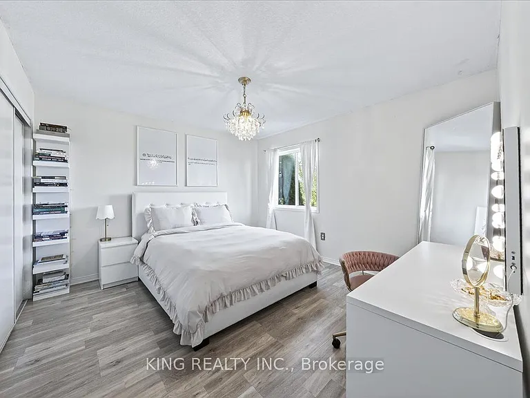 76 Blackburn Dr — Photo 26