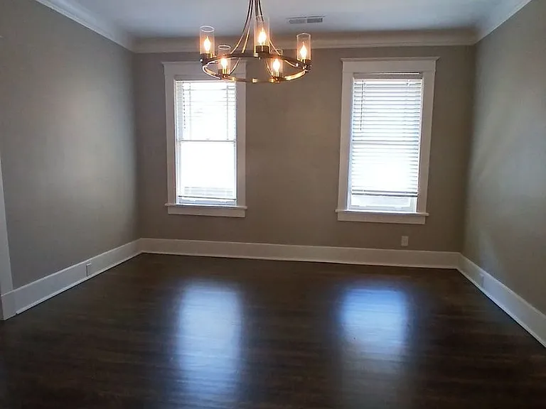 285 Hawthorne St — Photo 7