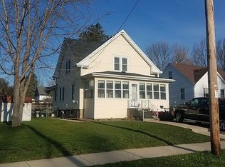 217 Spring St, Fox Lake, WI 53933