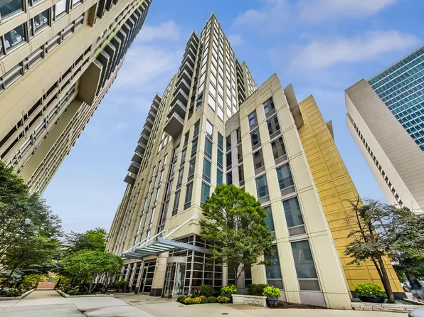 720 N Larrabee St, Chicago, IL