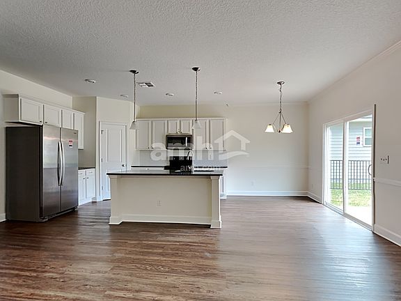 5th image of 3076 Creek Village Lane Grn