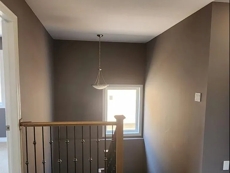 46 Bradley Ave — Photo 9