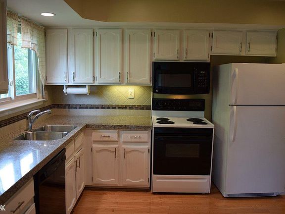4th image of 39282 Bella Vista Dr