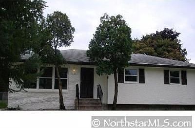 1st image of 416 Hoyt Ave E