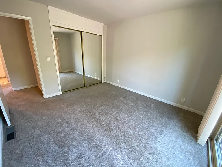 Farm Hill Manor — Photo 19