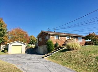 432 Broyles Ln, Bristol, TN 37620