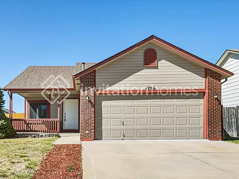 4756 Brant Rd — Photo 1
