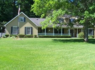 10295 Queen Rd, Plymouth, IN 46563