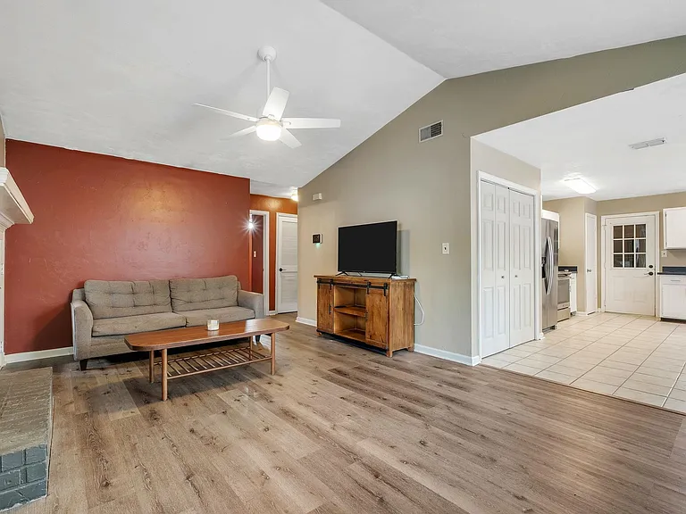 1552 Cinnamon Bear Cir — Photo 4