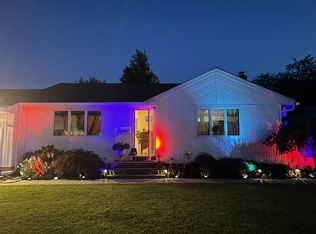 231 44th St, Lindenhurst, NY 11757
