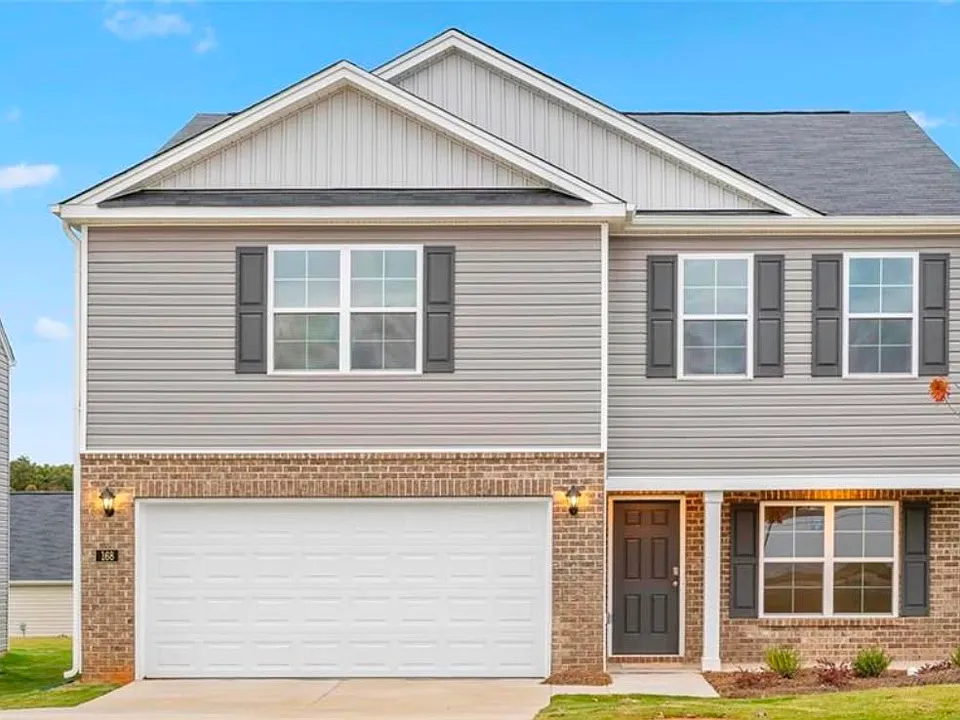 4692 Mount Hope Dr