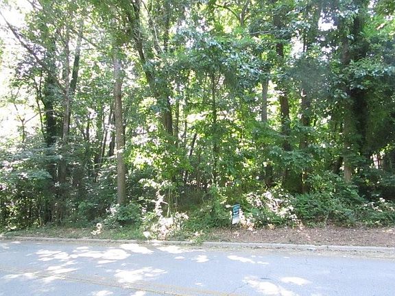 3rd image of 1085 Lakeshore Dr Lot 5