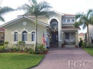 8269 Sumner Ave, Fort Myers, FL 33908