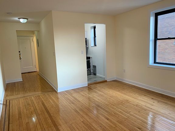 5th image of 8943 96th St #1