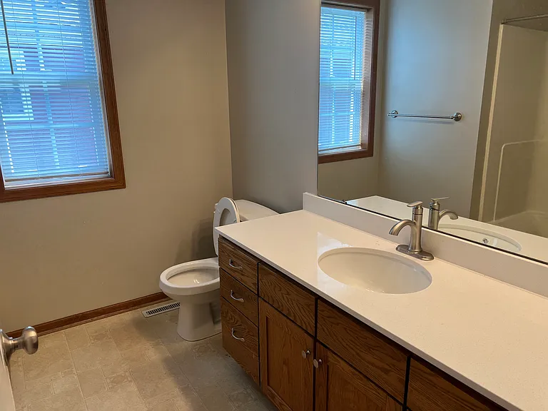 15379 Foliage Ave — Photo 6